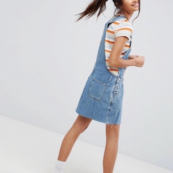 ASOS DESIGN Denim Midwash Blue Distress Fry Hem Dungaree Dress UK8 USA 4 - Picture 5 of 16